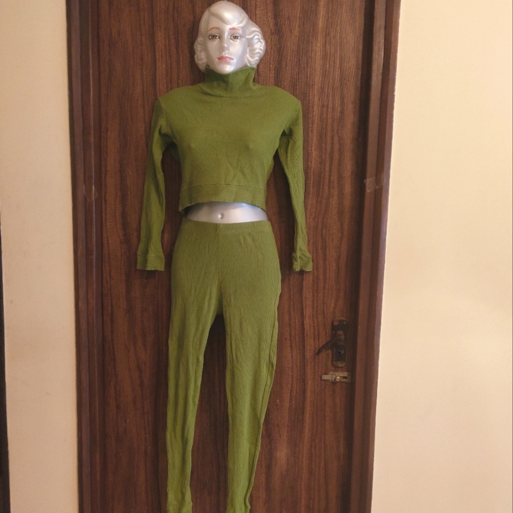 Ribbed Co-ord set fixed rate... No offers - Picture 4 of 8